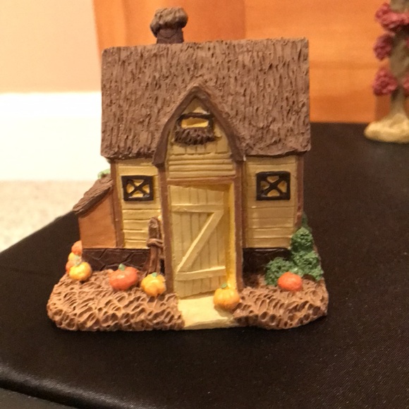 Thanksgiving Village Decor - Picture 6 of 14